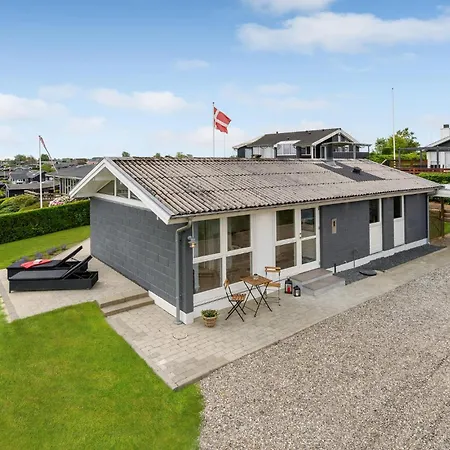Holiday home 2 Bedroom Lovely In Hejls