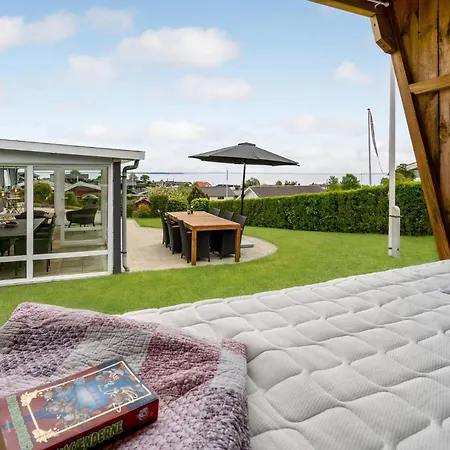 2 Bedroom Lovely In Casa de Férias