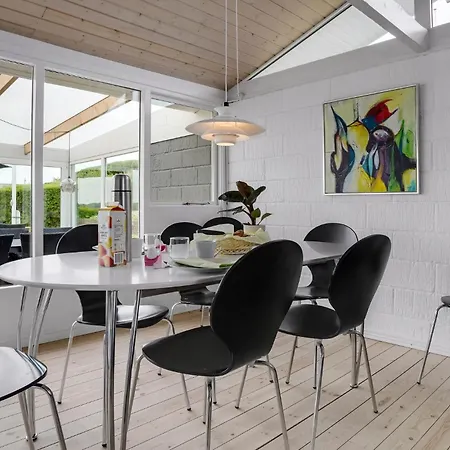 Casa de Férias 2 Bedroom Lovely In Hejls