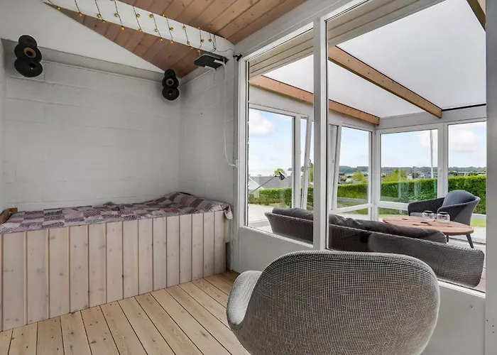 Σπίτι διακοπών 2 Bedroom Lovely In *