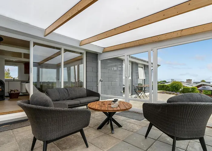 Σπίτι διακοπών 2 Bedroom Lovely In