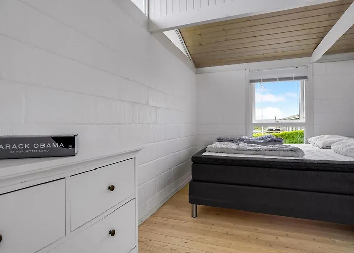 2 Bedroom Lovely In Σπίτι διακοπών